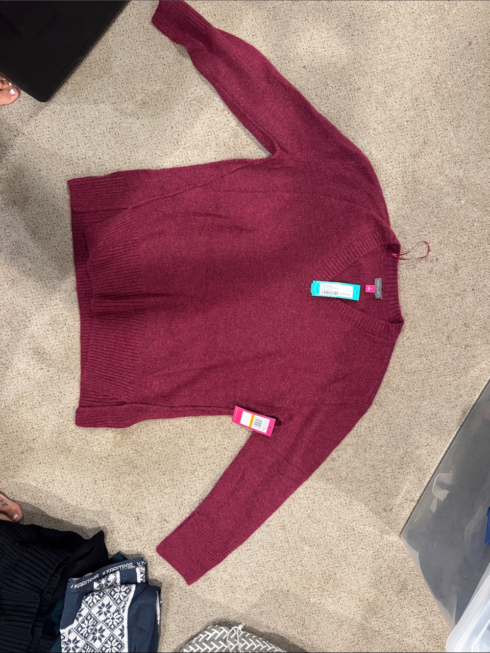 Vince Camuto V-Neck Sweater in Wine